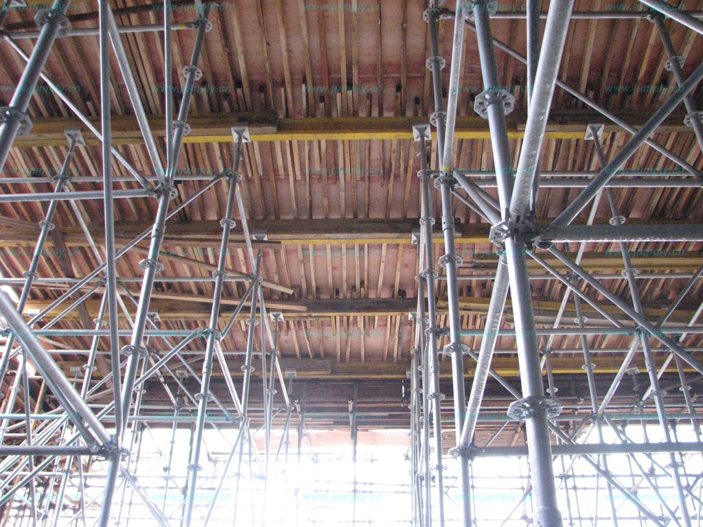 建筑腳手架的搭建需要注意到哪些細節問題?